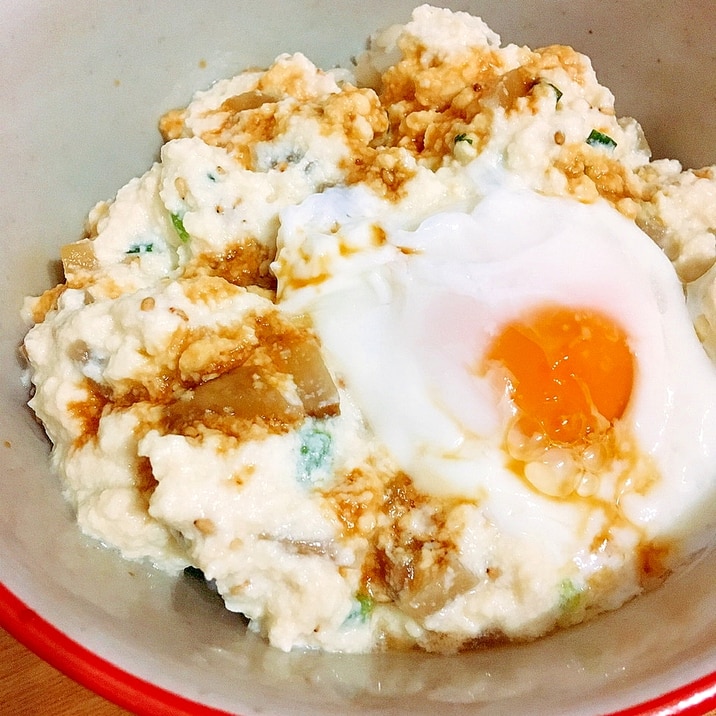 混ぜて美味しい!豆腐丼